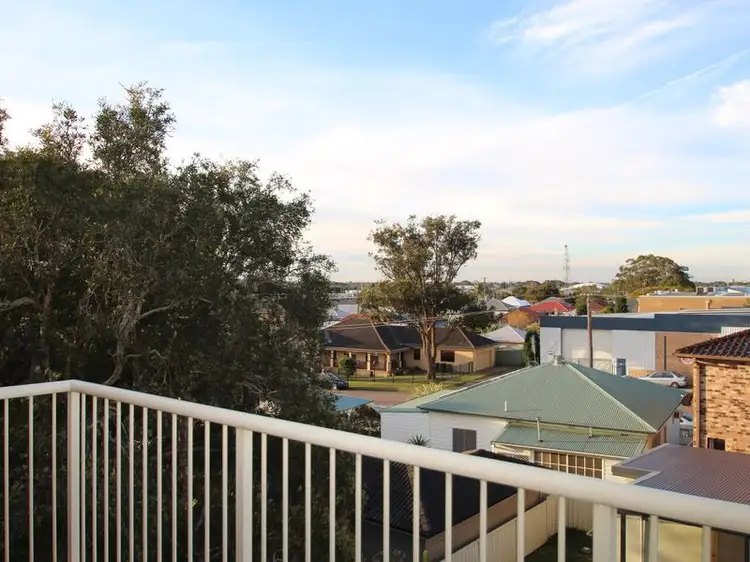 6/172 Brunker Road, Adamstown NSW 2289