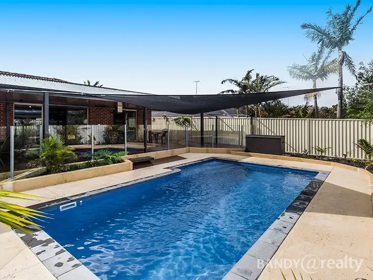 80 Templetonia Promenade, Halls Head WA 6210
