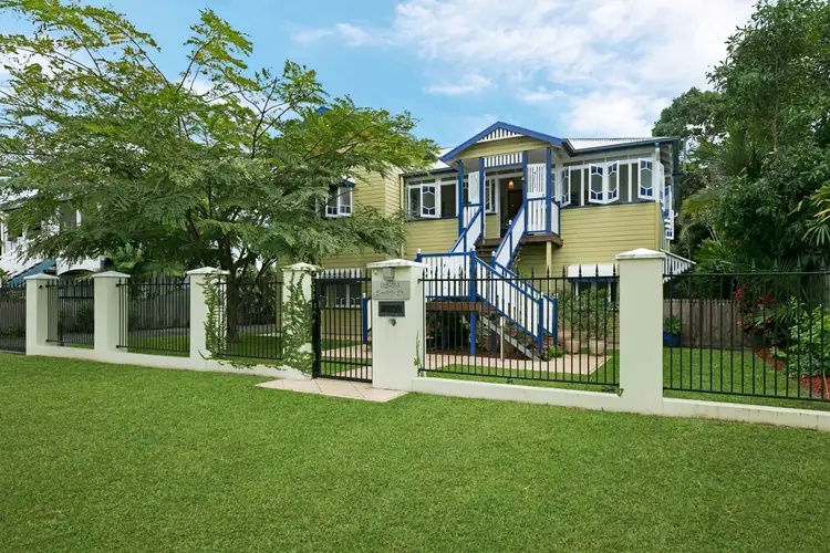 32 Smith Street, Cairns North QLD 4870