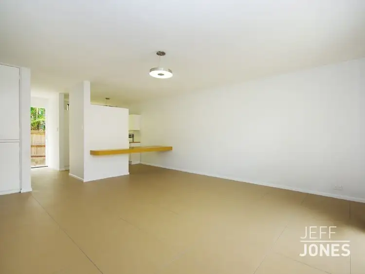 Second view of Homely unit listing, 2/33 Dansie Street, Greenslopes QLD 4120