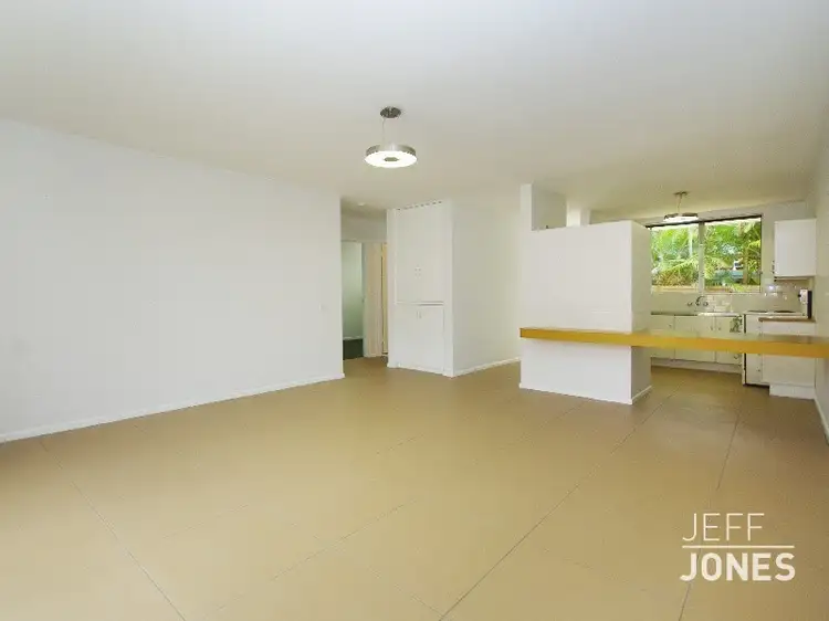 Fourth view of Homely unit listing, 2/33 Dansie Street, Greenslopes QLD 4120