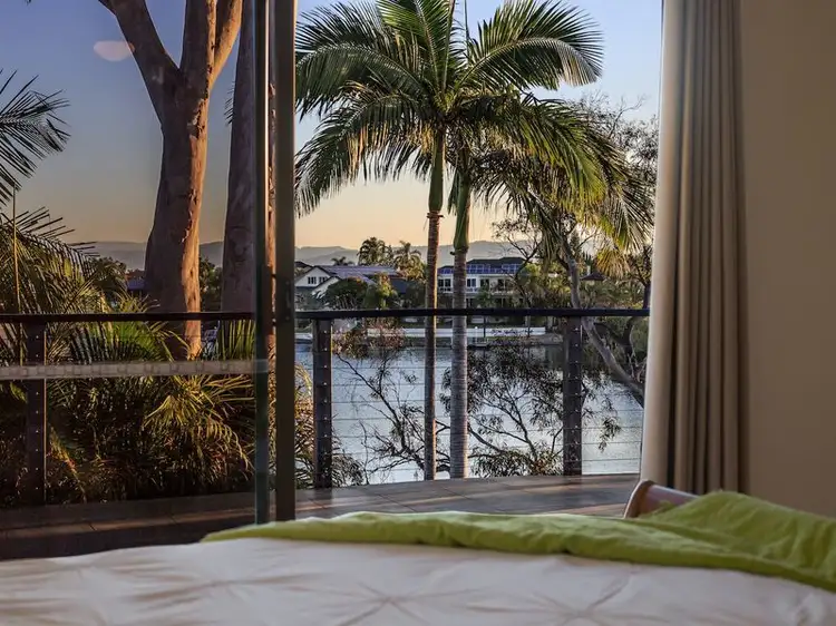 32 MCCLEARY STREET, Sorrento QLD 4217