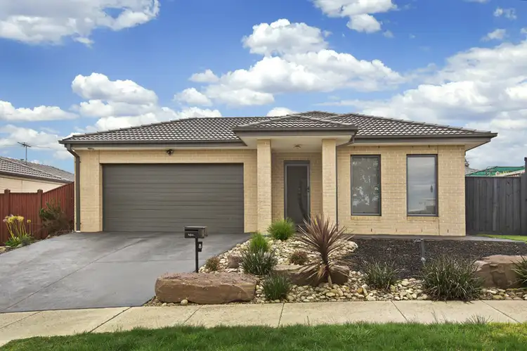 8 SPRINGRIDGE BOULEVARD, Wallan VIC 3756