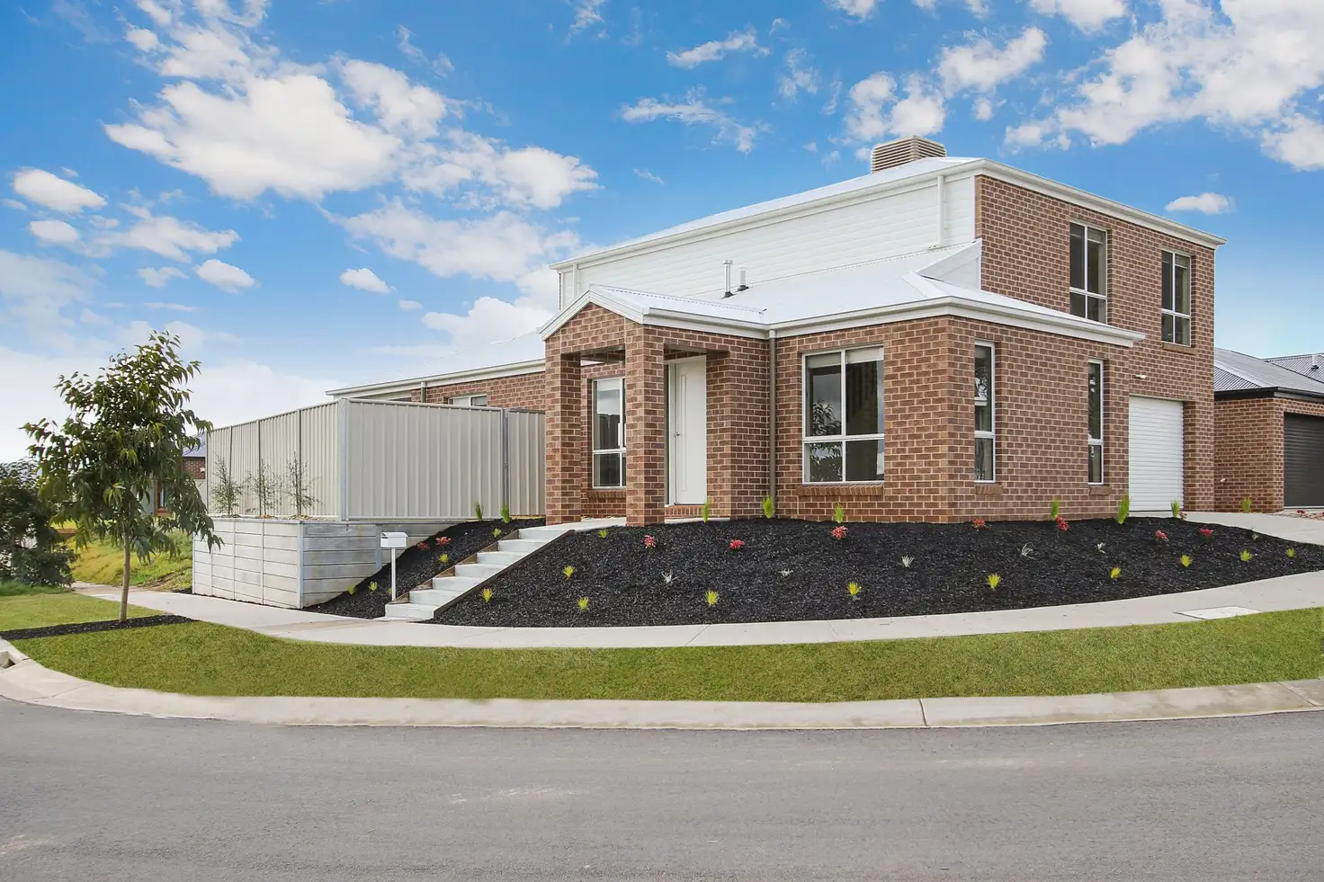 Main view of Homely house listing, 1/20 Ashburton Circuit, West Wodonga VIC 3690