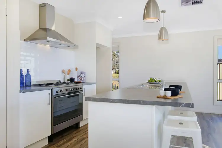 Fifth view of Homely house listing, 1/20 Ashburton Circuit, West Wodonga VIC 3690