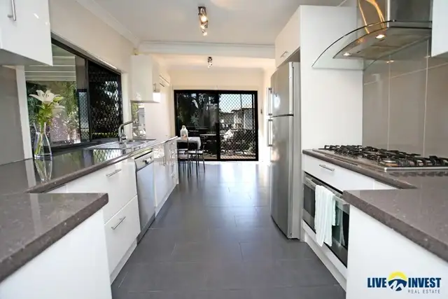 21 Illoura Street, Cranbrook QLD 4814