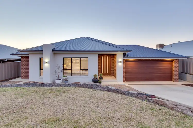 126 Brooklyn Drive, Bourkelands NSW 2650