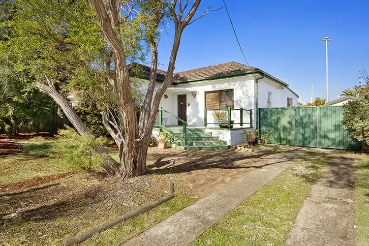 62 Anzac Avenue, Engadine NSW 2233