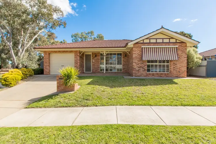 2/2 Doman Street, Estella NSW 2650