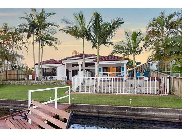 15 Topsails Place, Noosa Waters QLD 4566