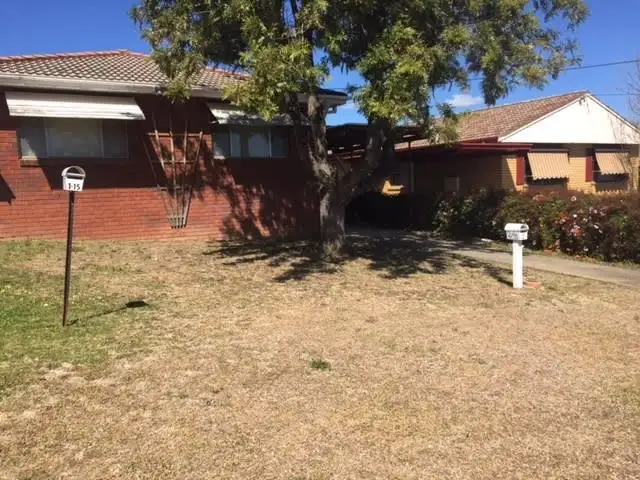 15 Yarmouth Parade, Tamworth NSW 2340