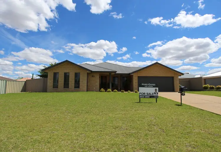 12 Willang Crescent, Glenfield Park NSW 2650
