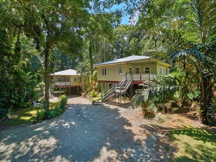 29-31 Cascades Drive, Redlynch QLD 4870