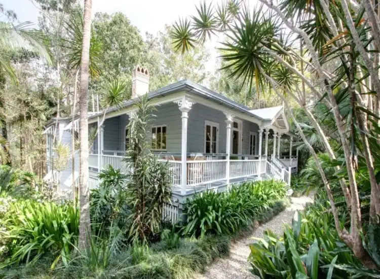 31 Airlie Road, Pullenvale QLD 4069