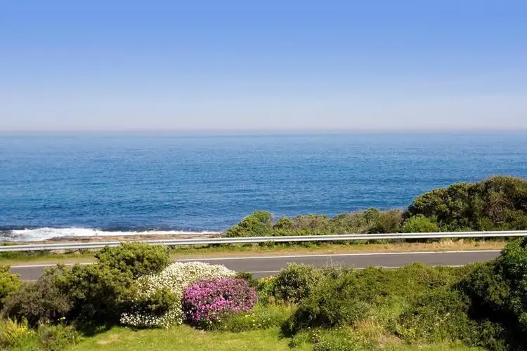 29 Great Ocean  Road, Skenes Creek VIC 3233