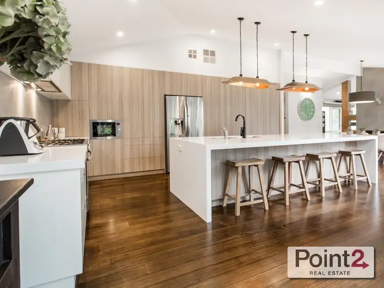2 Keraboite Court, Mount Eliza VIC 3930