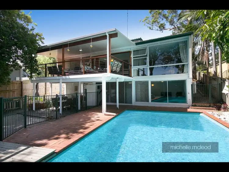 9 Norm Street, Kenmore QLD 4069