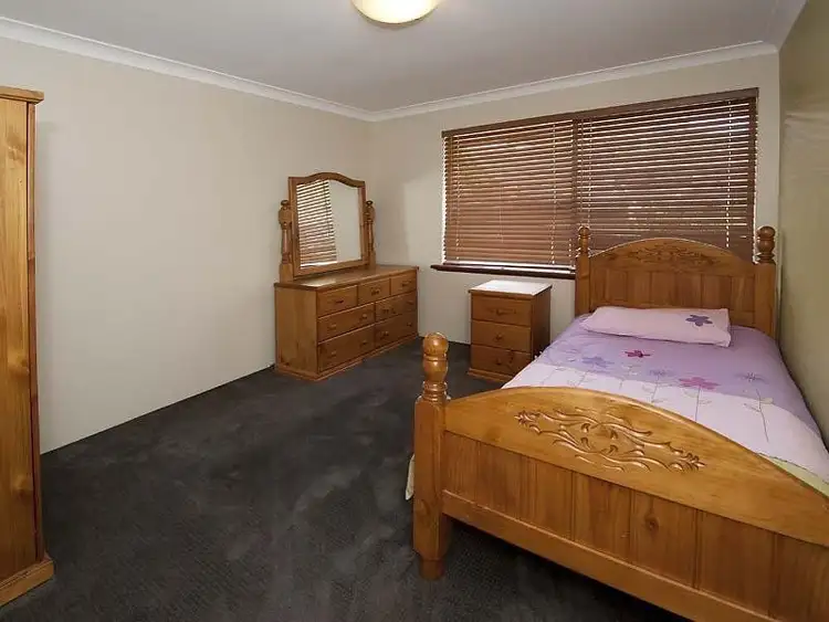 Sixth view of Homely house listing, 5 Plum Court, Thornlie WA 6108