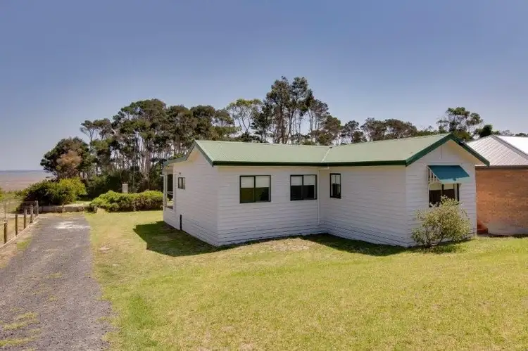 72 STEWART STREET, Grantville VIC 3984