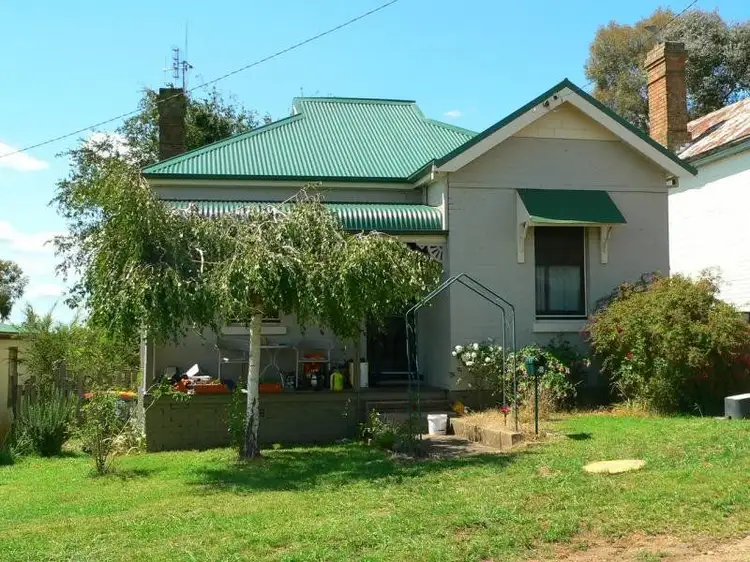 25 Crowson St, Millthorpe NSW 2798