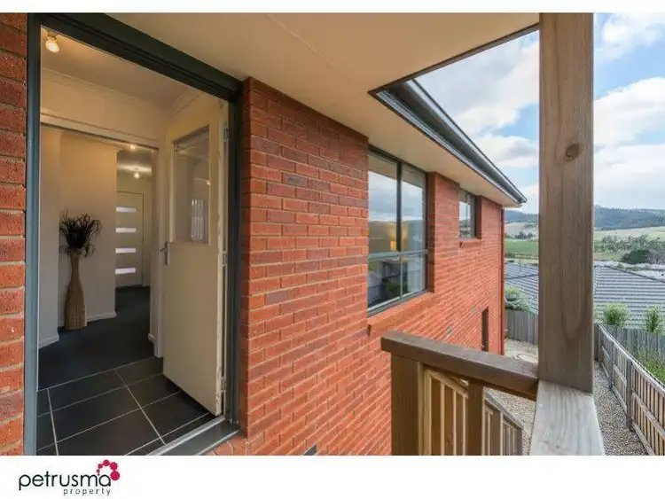 Third view of Homely villa listing, 2/6 Chaplains Close, Howrah TAS 7018