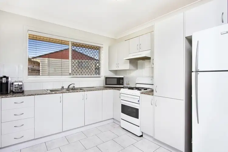 Sixth view of Homely unit listing, 10/7 Main Avenue, Coorparoo QLD 4151