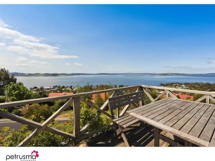 61 Coolamon Road, Taroona TAS 7053