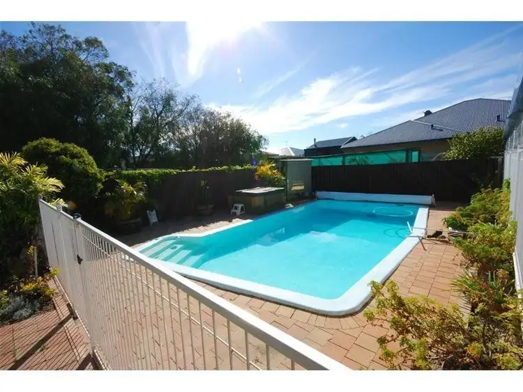 323 Marine Terrace, Geographe WA 6280