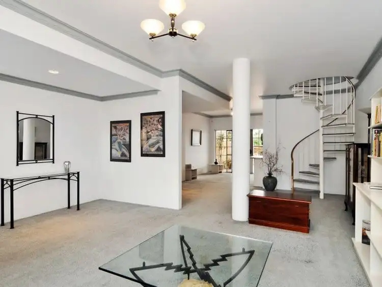 21A Windsor Road, Dulwich Hill NSW 2203