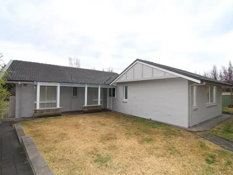 Second view of Homely house listing, 10 Yarawini Drive, Orange NSW 2800