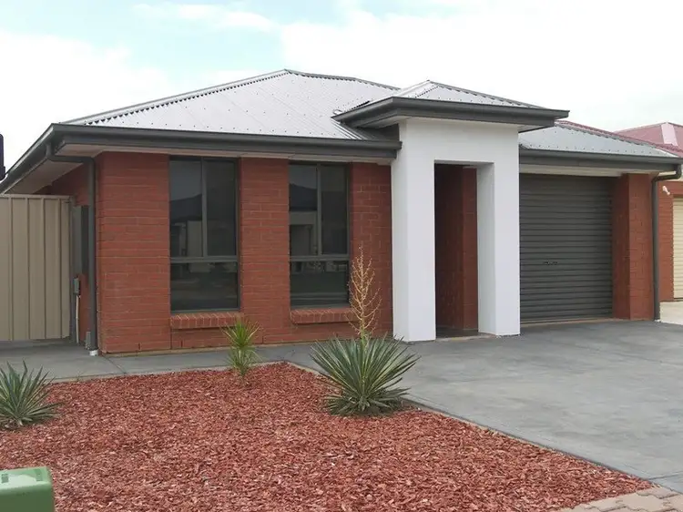 27 Banff St, Burton SA 5110