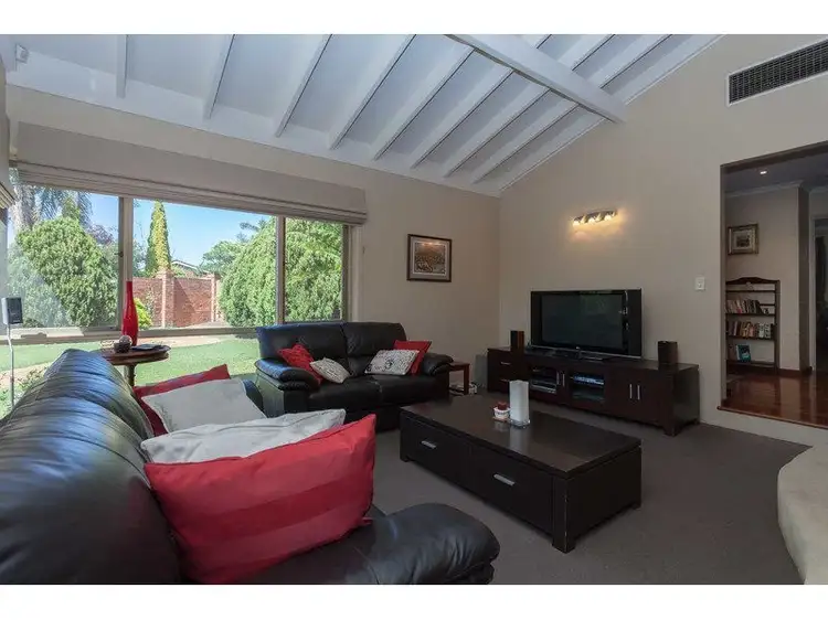 Fifth view of Homely house listing, 1 Seale Close, Duncraig WA 6023