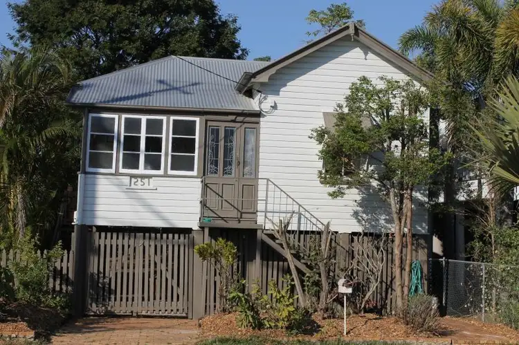 251 Rainbow Street, Shorncliffe QLD 4017