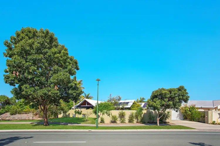 1 Shorehaven Drive, Noosa Waters QLD 4566