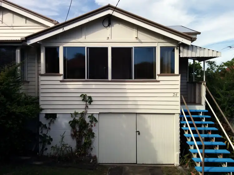 24 Palmer Street, Greenslopes QLD 4120