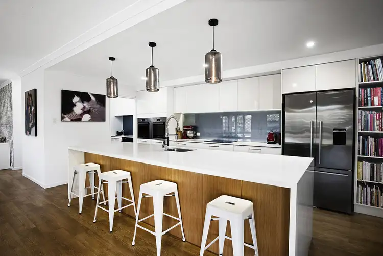 25 Seahorse Circuit, Dundowran Beach QLD 4655