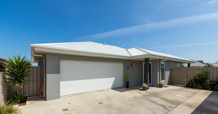 3/5 Carinya Street, Glenfield Park NSW 2650