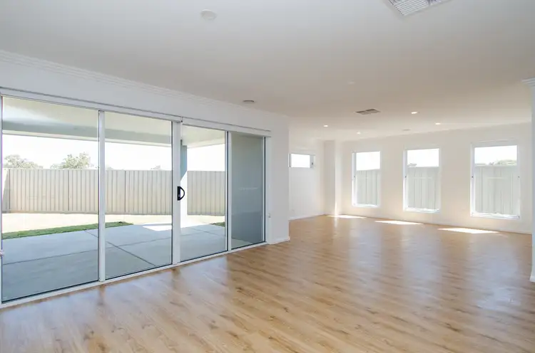 Fifth view of Homely house listing, 4/12 Beetson Street, Boorooma NSW 2650