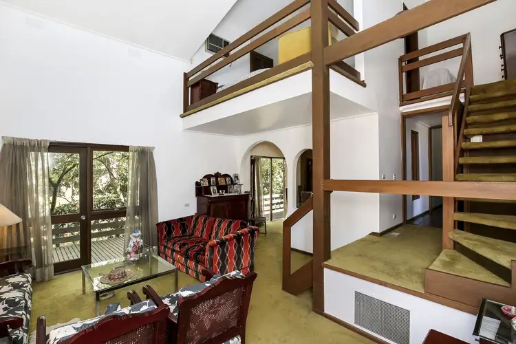 Second view of Homely house listing, 7 Northrop Court, Strathmore Heights VIC 3041
