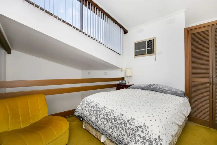 Fifth view of Homely house listing, 7 Northrop Court, Strathmore Heights VIC 3041