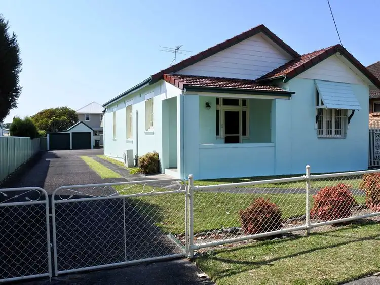 129 Gordon Avenue, Hamilton South NSW 2303