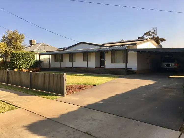 9 Chester Street, Warren NSW 2824