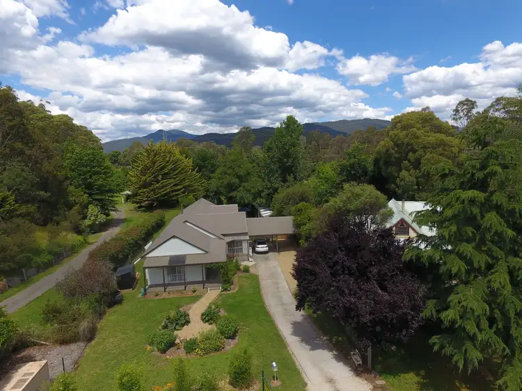 24 Lumley Drive, Bright VIC 3741