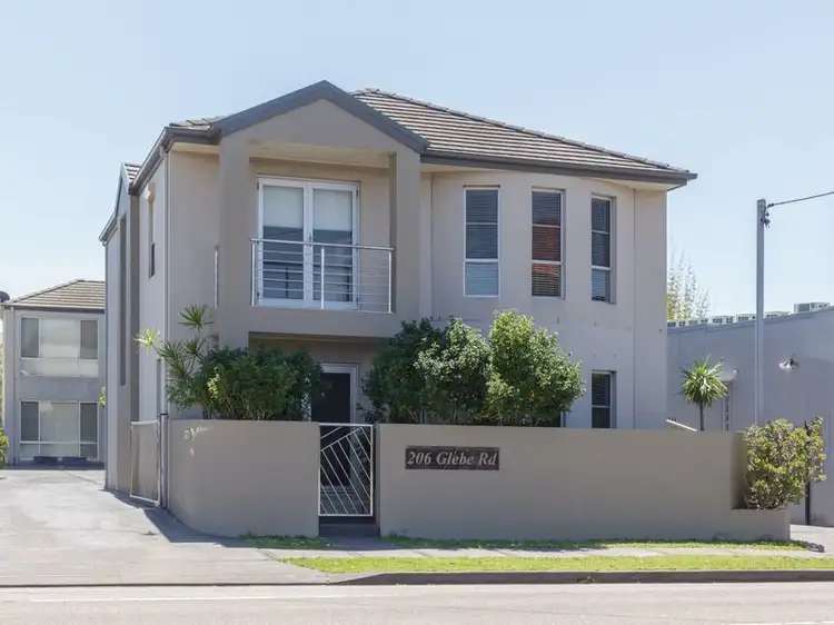 1/206 Glebe Road, Merewether NSW 2291