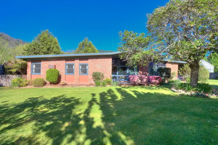 76 Walkers Lane, Bright VIC 3741