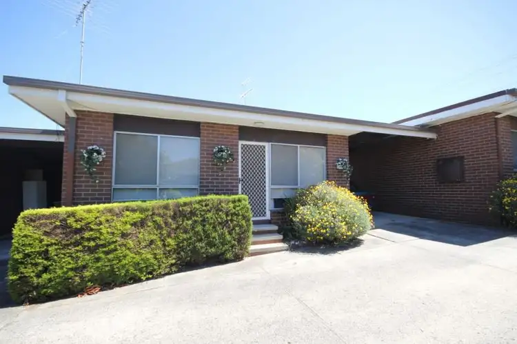 2/227 Mt Pleasant Road, Highton VIC 3216