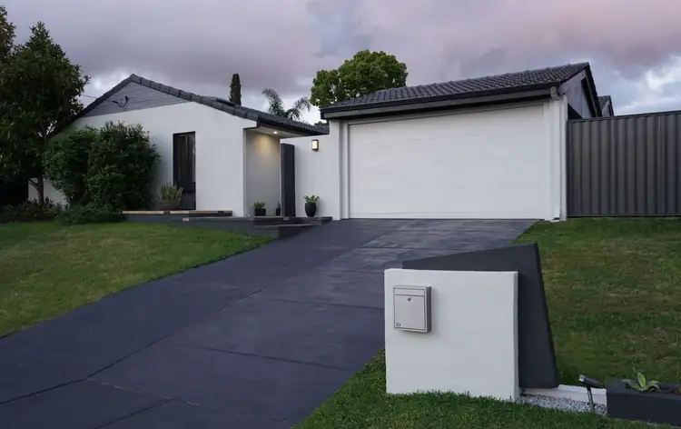 10 Olney Place, Huntingdale WA 6110