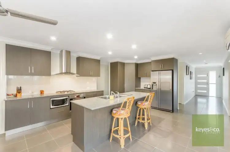 6 Newhaven Place, Idalia QLD 4811