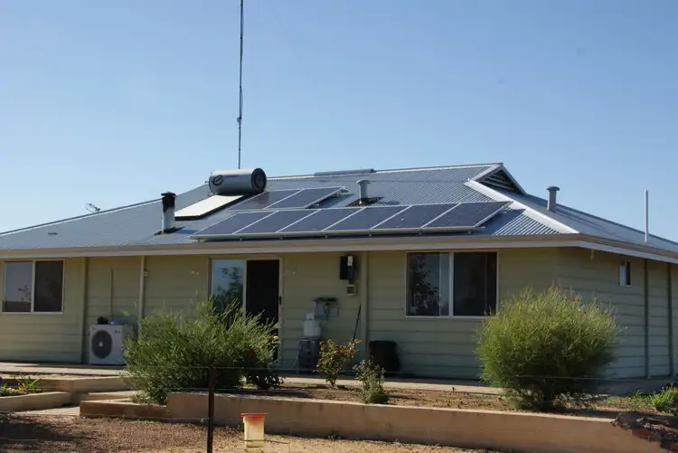 187 Mandiakon Rd, Dale WA 6304