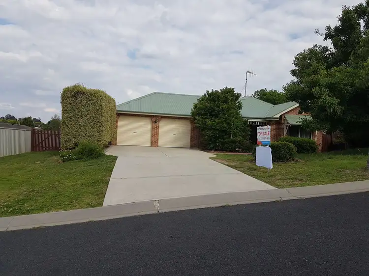 4 Ullathorne Close, Windradyne NSW 2795